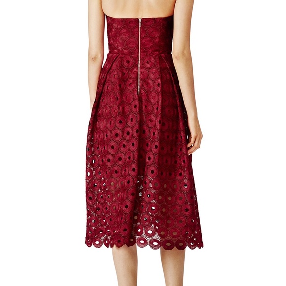 NICHOLAS Red Lace Dress - Picture 2 of 3